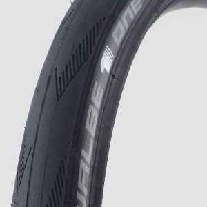 SCHWALBE ONE 25-559（ブラック）